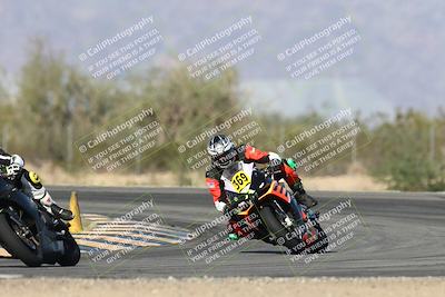 media/Nov-16-2025-Race Pace (Sun) [[8c5fa54630]]/Verified Riders/2-Turn 7 (945am)/